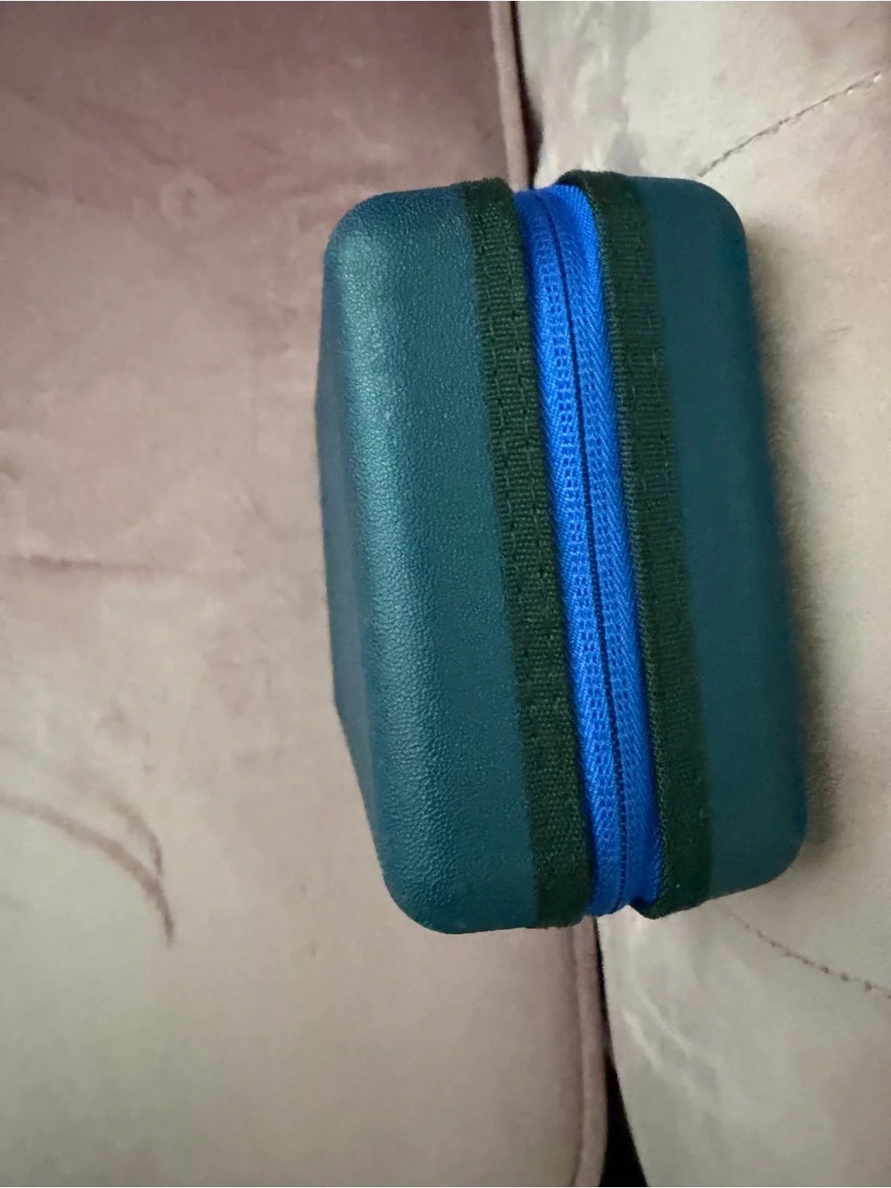 Away Luggage United Mini Travel Amenity Case Hard Shell EMPTY